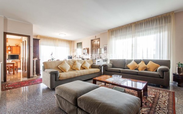 casa indipendente in vendita a Guanzate