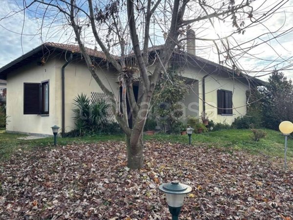 casa indipendente in vendita a Guanzate