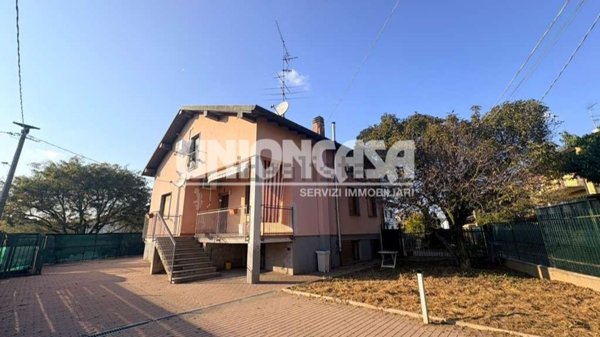 casa indipendente in vendita a Guanzate