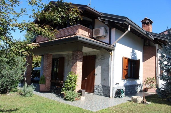 casa indipendente in vendita a Guanzate