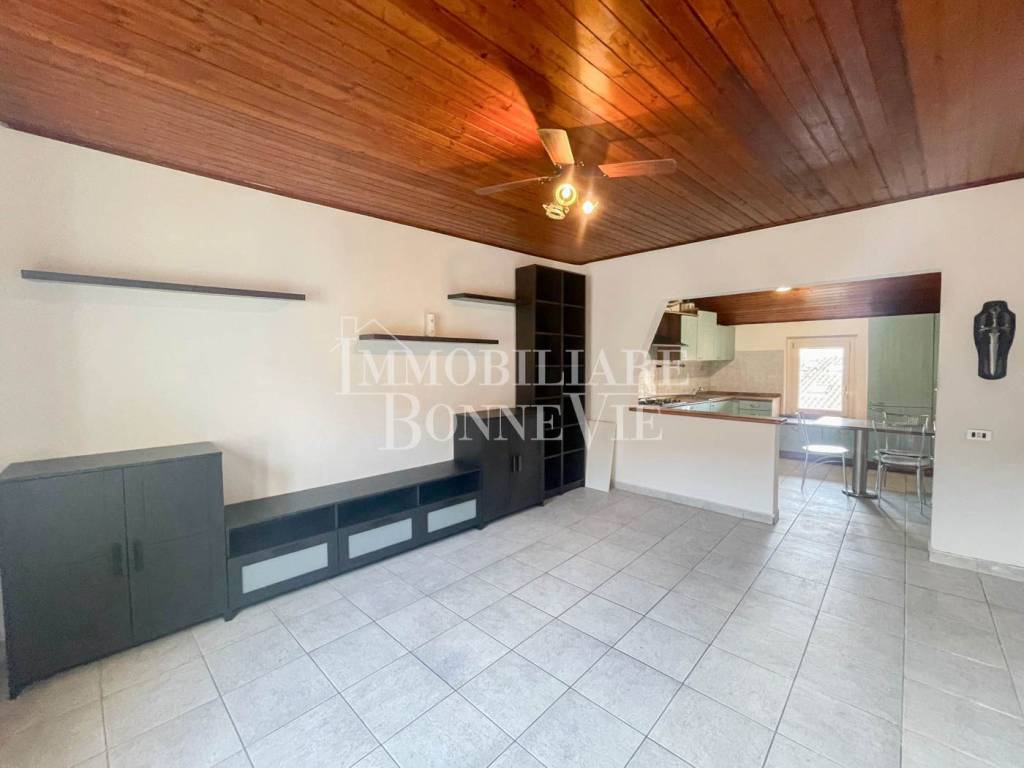 appartamento in vendita a Guanzate