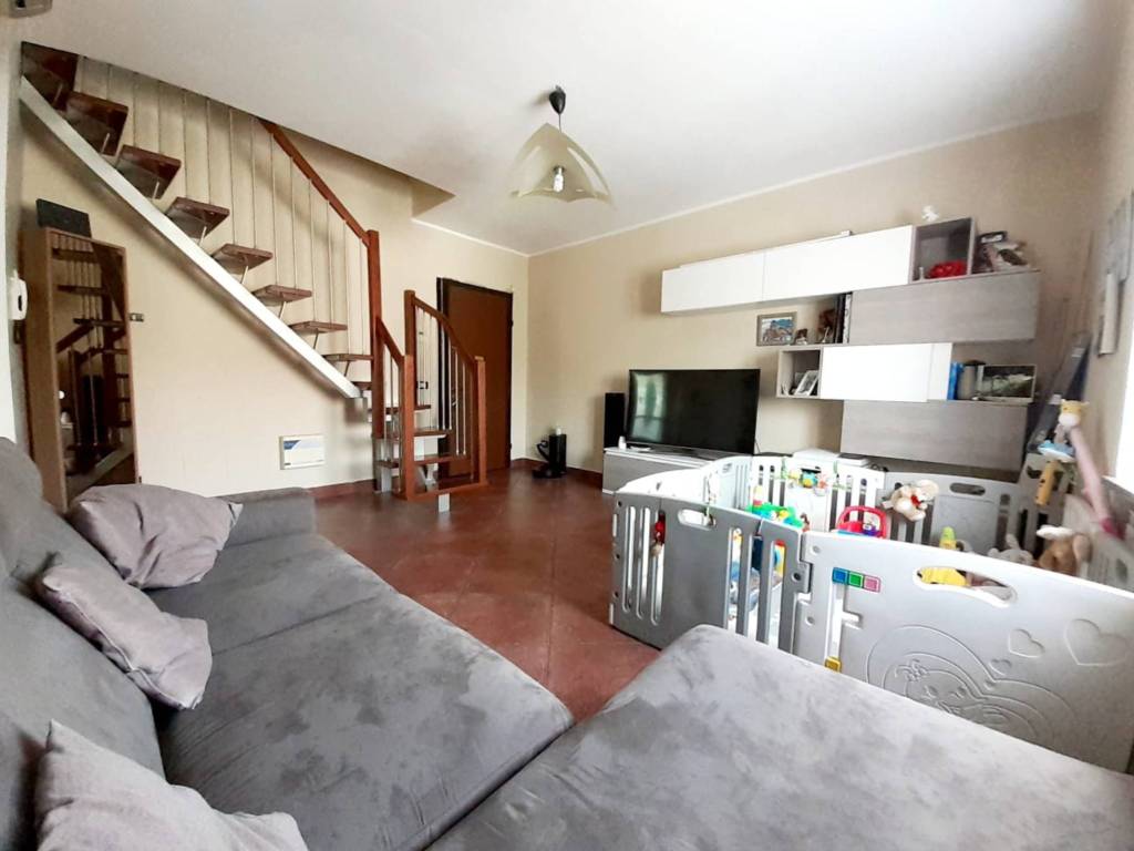 appartamento in vendita a Guanzate