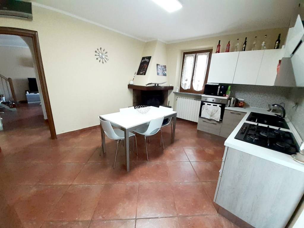 appartamento in vendita a Guanzate