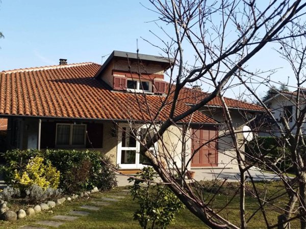 casa indipendente in vendita a Guanzate