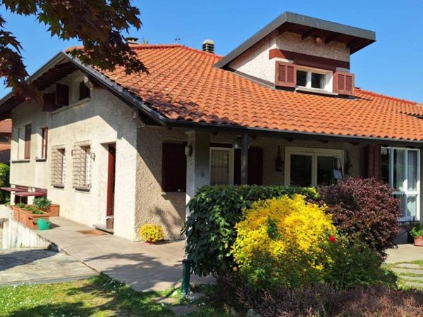 casa indipendente in vendita a Guanzate