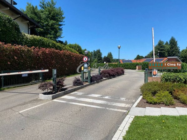 terreno edificabile in vendita a Guanzate