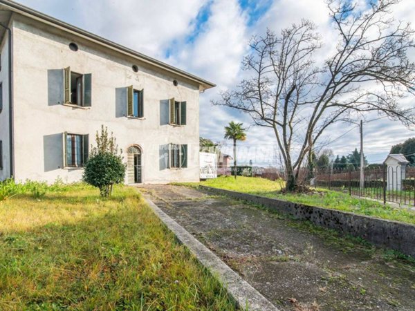 casa indipendente in vendita a Guanzate