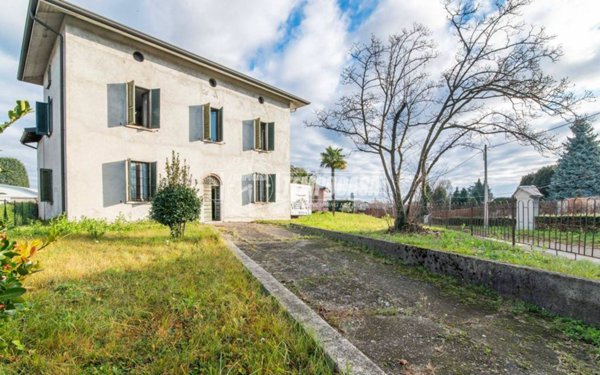 casa indipendente in vendita a Guanzate