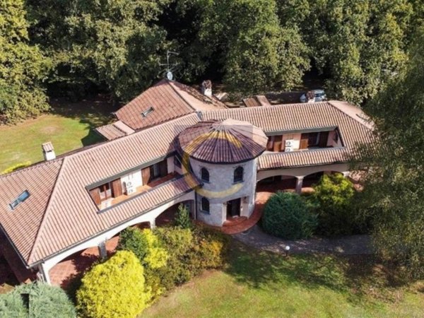 casa indipendente in vendita a Guanzate