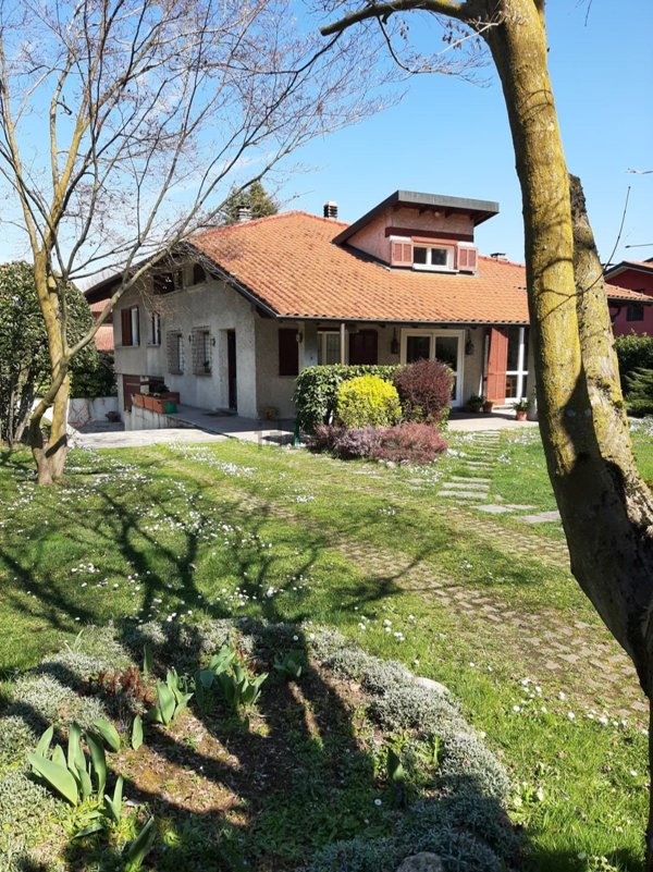casa indipendente in vendita a Guanzate
