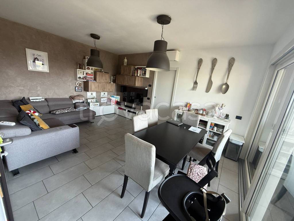 appartamento in vendita a Guanzate