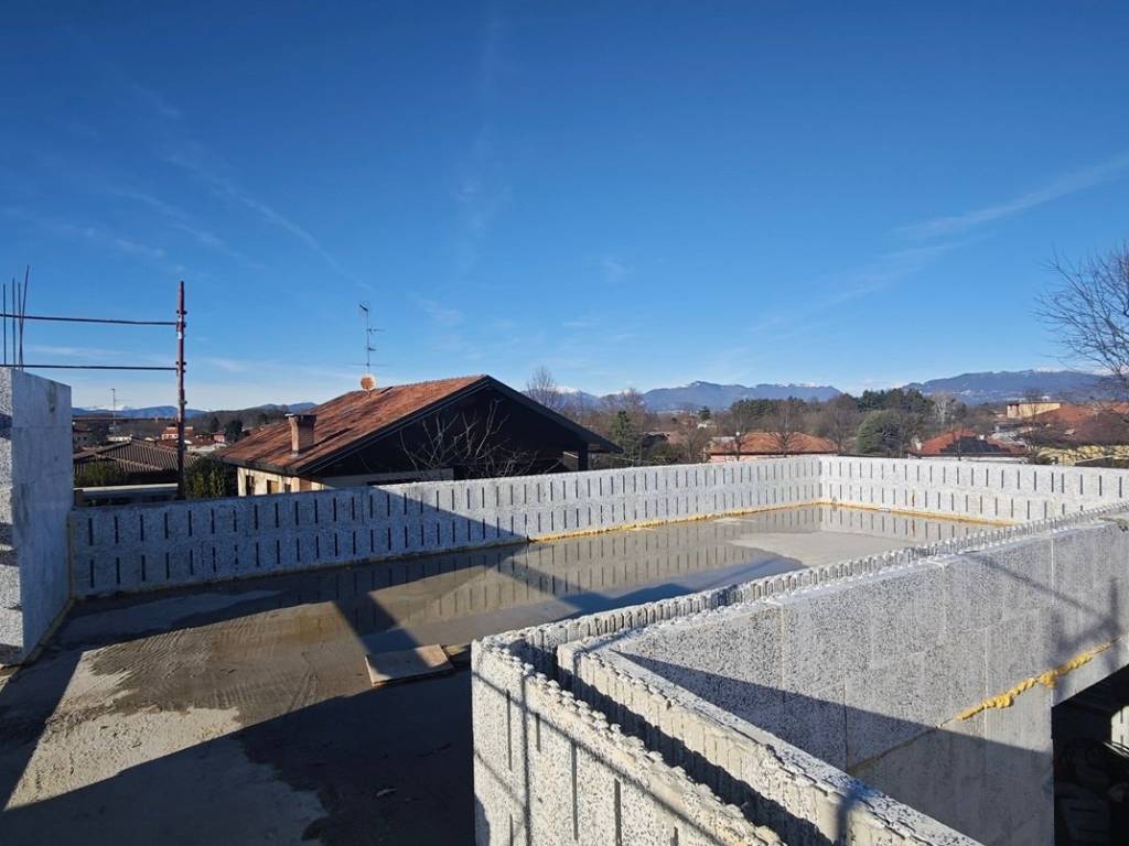 casa indipendente in vendita a Guanzate