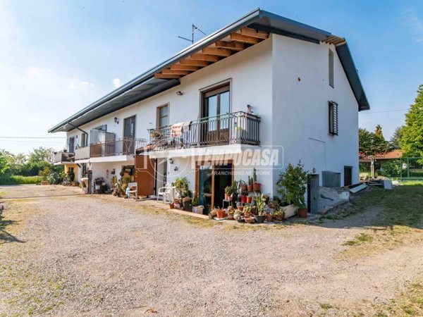 casa indipendente in vendita a Guanzate