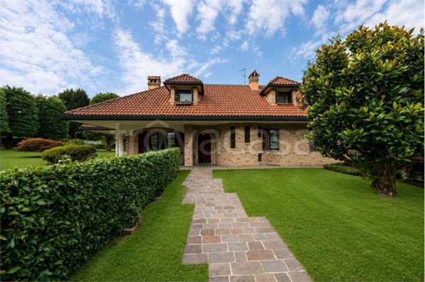 casa indipendente in vendita a Guanzate