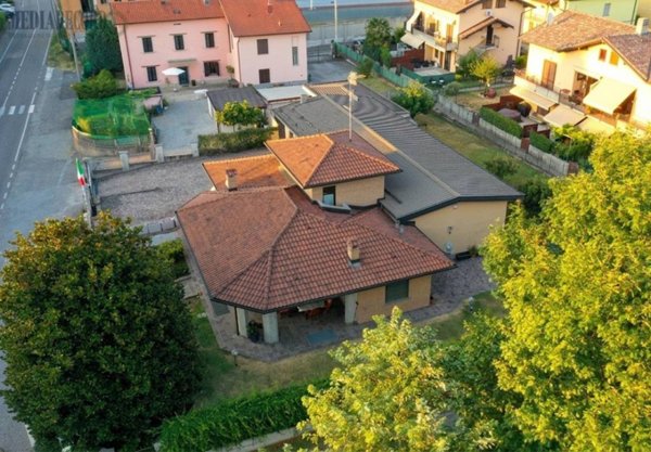 casa indipendente in vendita a Guanzate