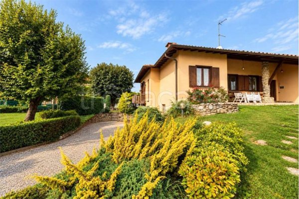 casa indipendente in vendita a Guanzate