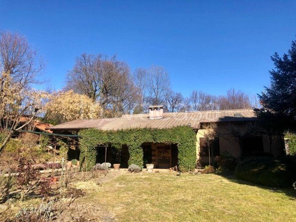 casa indipendente in vendita ad Inverigo