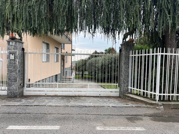 appartamento in vendita ad Inverigo