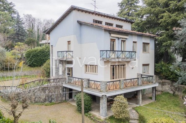casa indipendente in vendita ad Inverigo