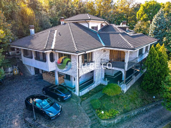 casa indipendente in vendita ad Inverigo