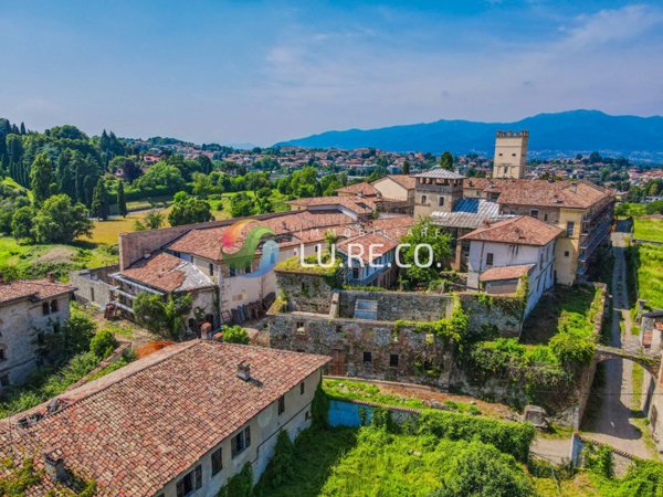 terreno edificabile in vendita ad Inverigo