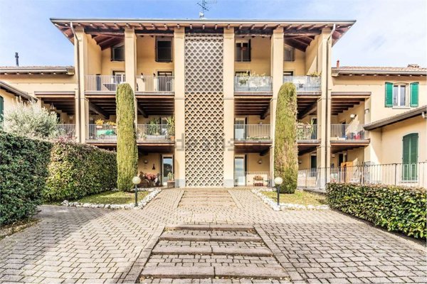 appartamento in vendita ad Inverigo