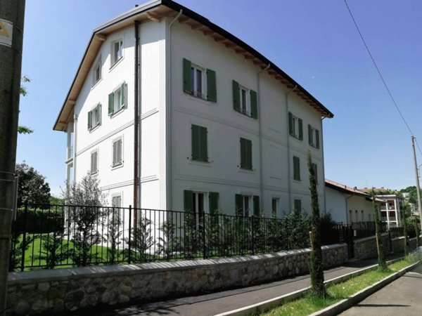 appartamento in vendita ad Inverigo