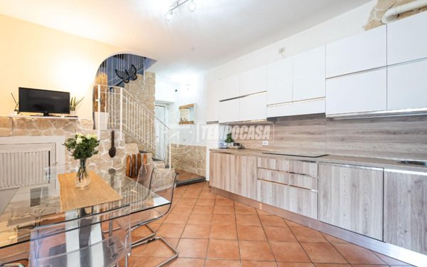 casa indipendente in vendita ad Inverigo