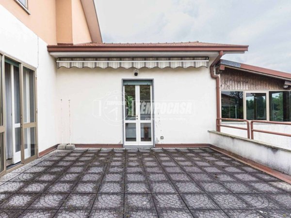 appartamento in vendita ad Inverigo