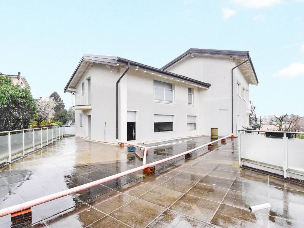 appartamento in vendita ad Inverigo