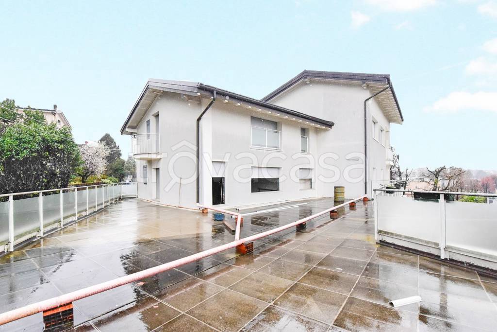 appartamento in vendita ad Inverigo