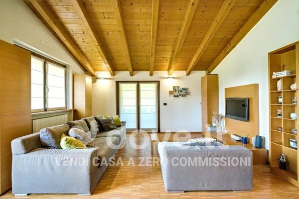 appartamento in vendita ad Inverigo