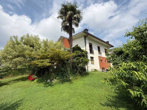 casa indipendente in vendita ad Inverigo