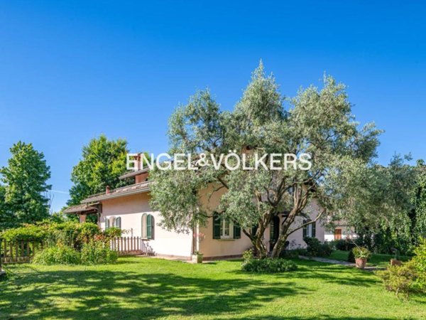 casa indipendente in vendita ad Inverigo