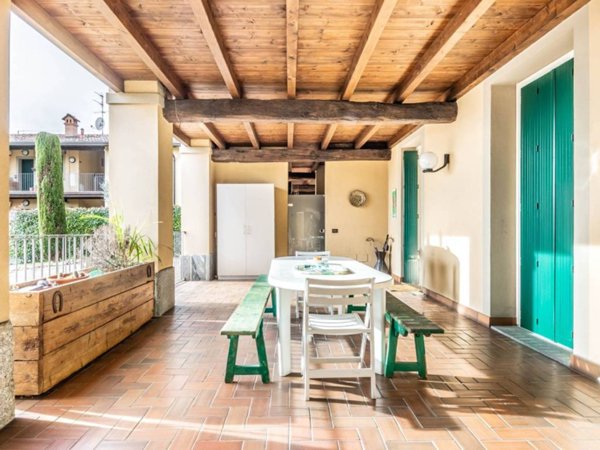 appartamento in vendita ad Inverigo
