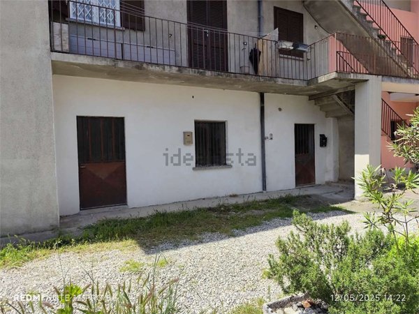 locale di sgombero in vendita ad Inverigo