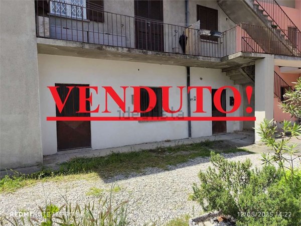 locale commerciale in vendita ad Inverigo in zona Romanò