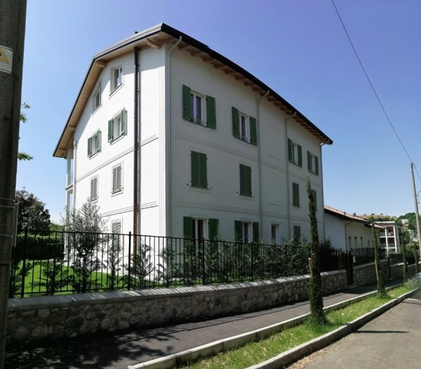 appartamento in vendita ad Inverigo