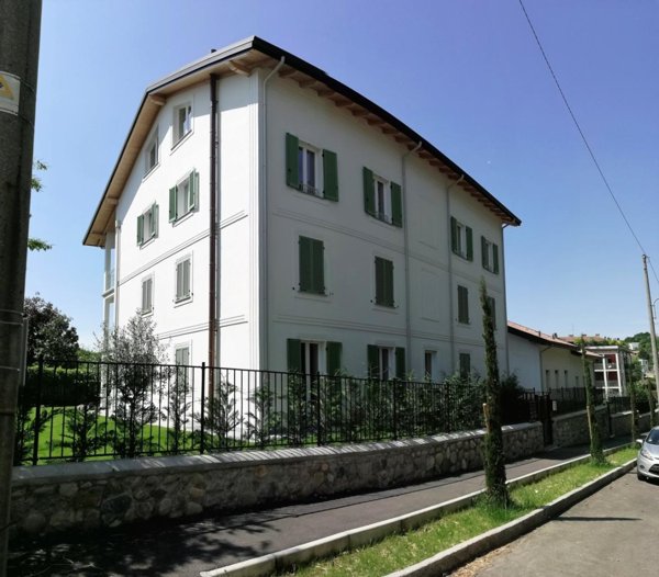 appartamento in vendita ad Inverigo