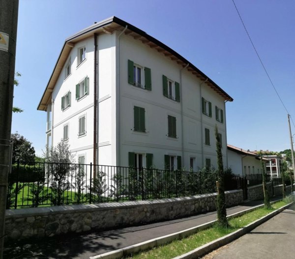 appartamento in vendita ad Inverigo