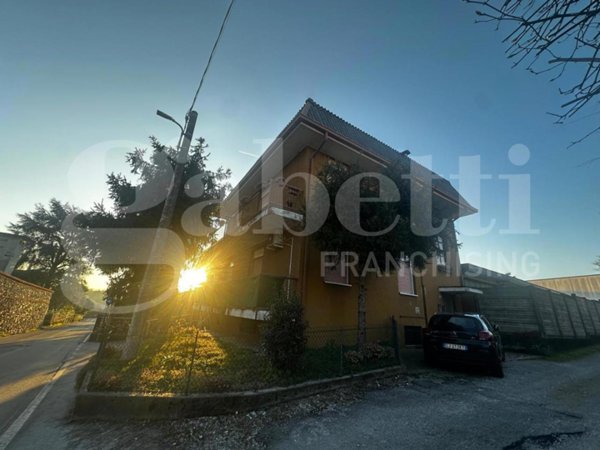 appartamento in vendita ad Inverigo
