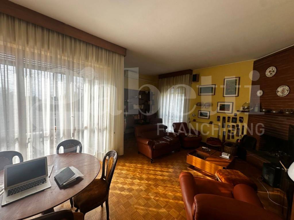 casa indipendente in vendita ad Inverigo