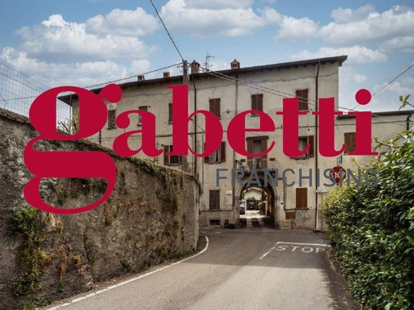 appartamento in vendita ad Inverigo