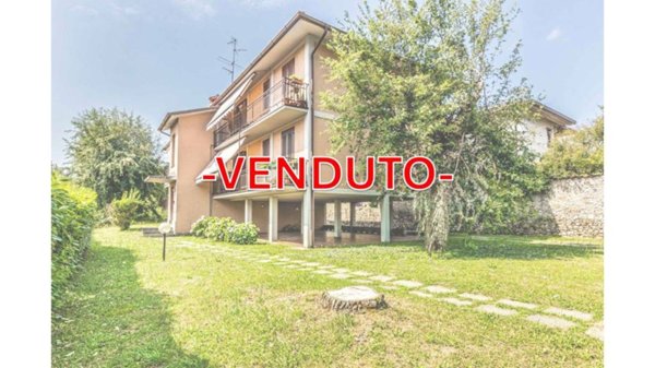 appartamento in vendita ad Inverigo