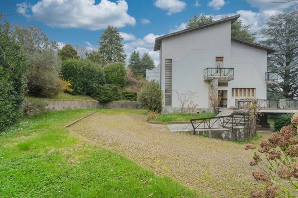 casa indipendente in vendita ad Inverigo