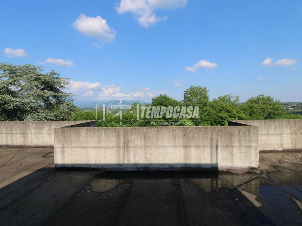 appartamento in vendita ad Inverigo