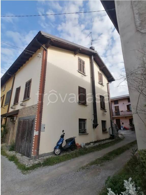 casa indipendente in vendita ad Inverigo