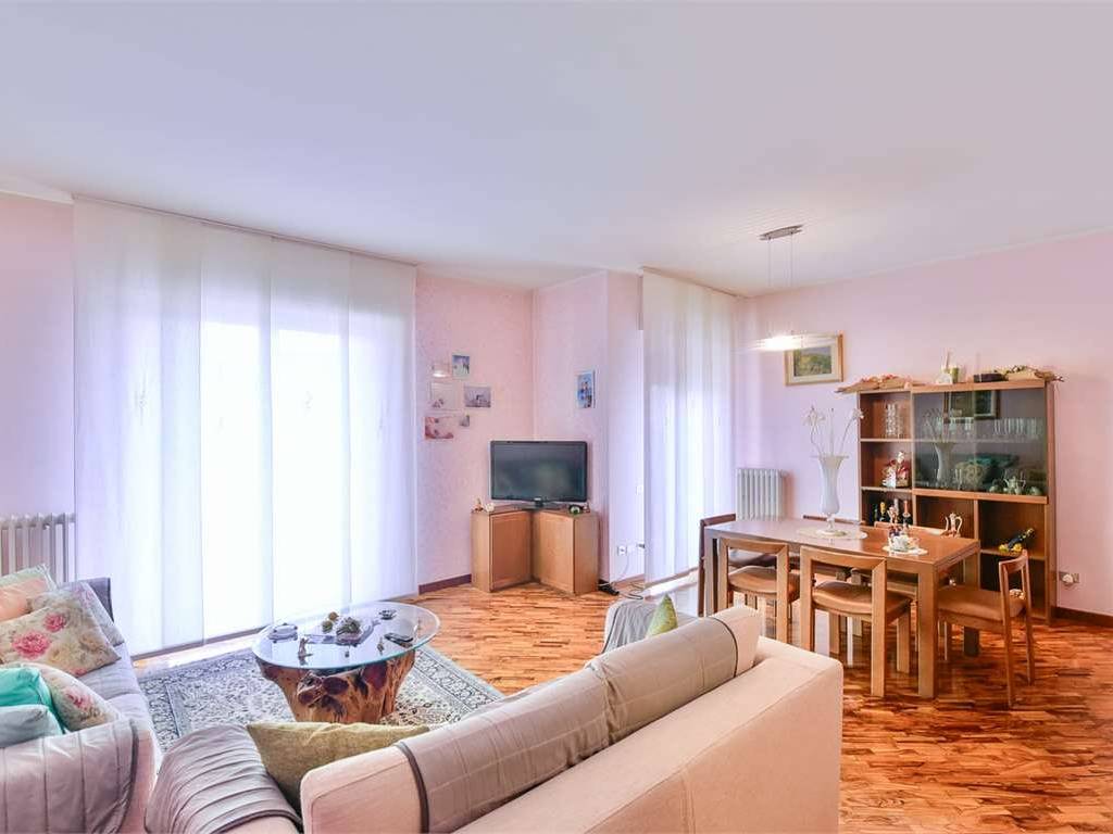 appartamento in vendita ad Inverigo