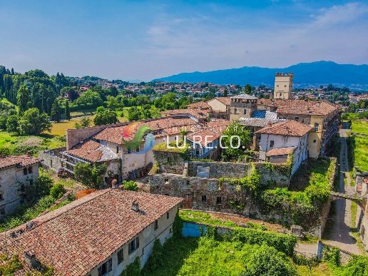 villa in vendita ad Inverigo
