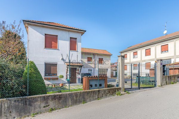appartamento in vendita ad Inverigo